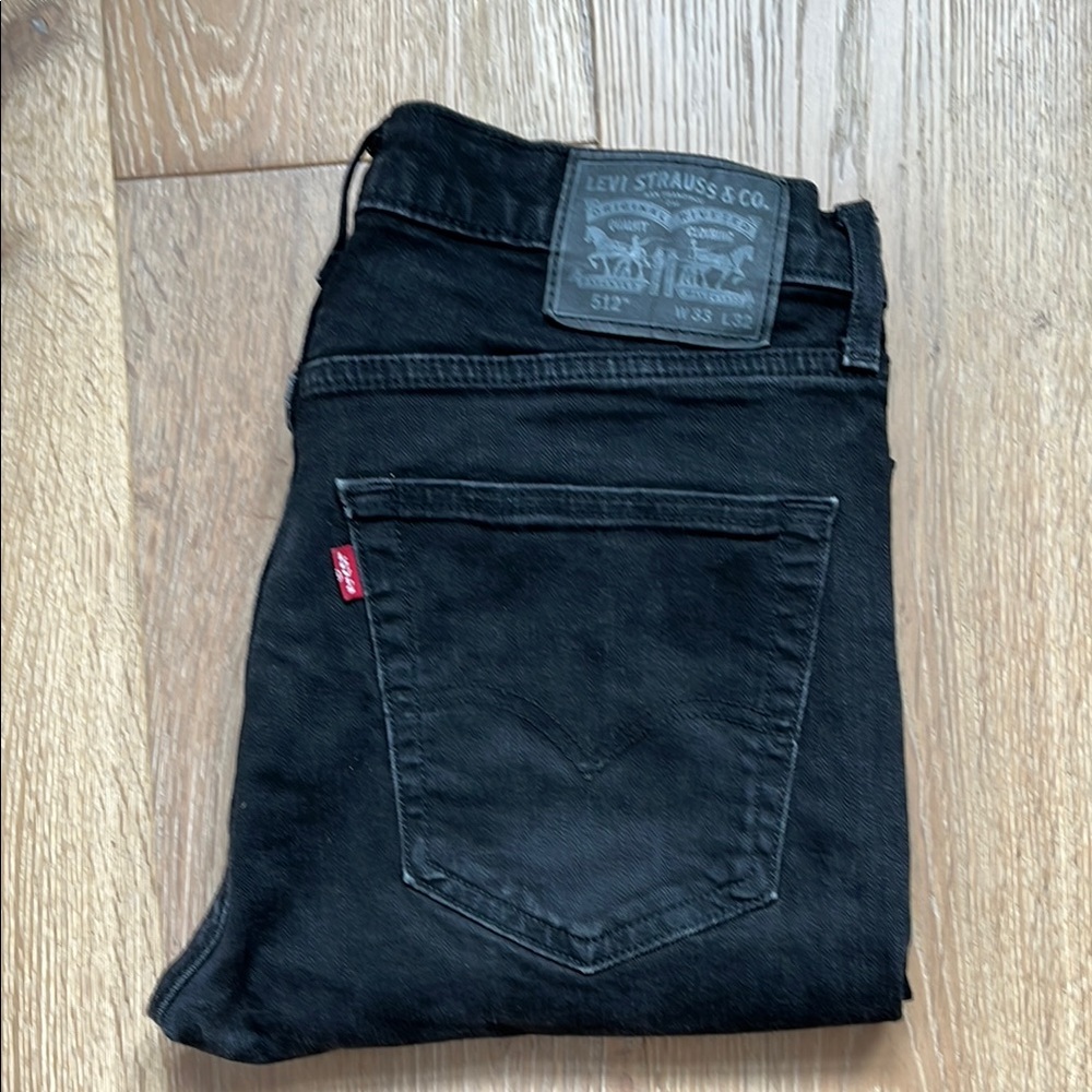 Levi's Black Slim Taper 512